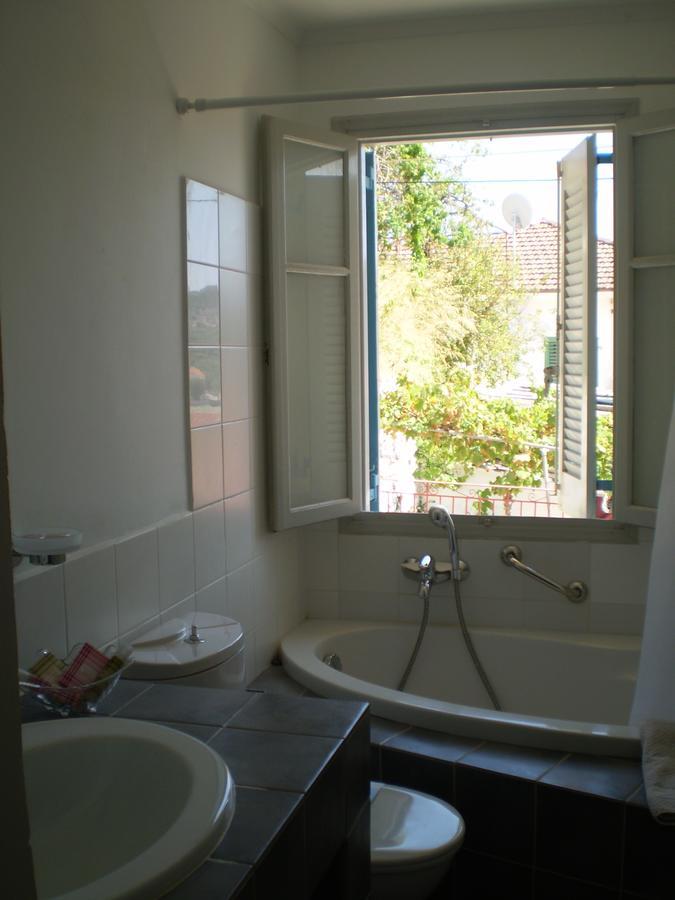 ואטי Villa Eleni מראה חיצוני תמונה